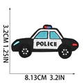Vue détaillée de l'écusson brodé voiture de police mesurant 3,2 cm de haut sur 8,13 cm - Voiture de police (W9KC-075-09)