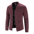 Eleganter Herrenstrickcardigan in Weinrot mit klassischem Karofutter und Knopfverschluss - 3XL / Burgunderrot