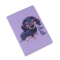 Funda de pasaporte en cuero sintético violeta con dibujo de perro salchicha - Violeta Claro