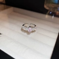 Zilveren geometrische hartring met ovale roze edelsteen en kleine zirkoon accenten - 43# Ring-Roze-Ovaal