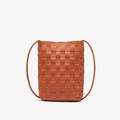 Mini sac pour téléphone tressé en cuir marron caramel avec une bandoulière fine - Orange