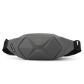 Bolso de pecho rígido gris oscuro con diseño geométrico 3D y correa ajustable negra - Gris