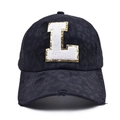 Detail of vintage baseball cap with sequined letter L and breathable mesh back - Letter L Style (L-漏洞马尾棒球帽)