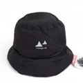 Dettaglio di un cappello da pescatore trapuntato nero con logo montano e imbottitura - M (56-59cm) / Nero