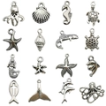 Set di 16 ciondoli marini argento con cavalluccio, stella marina e conchiglia per DIY - Serie Oceano 15 Stili Misti / Argento Antico
