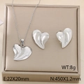 Set gioielli cuore in acciaio argento con collana e orecchini in confezione regalo - Argento