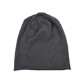 Detalle macro del gorro de punto de gofre gris oscuro que muestra la textura de la tela - Ajustable / gris oscuro