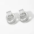 Pendientes de aro multicapa de acero inoxidable plateado con un diseño moderno y pulido - Plata (PD3439)