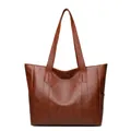Bolso tote de cuero sintético marrón con textura vintage y correas largas - Marrón