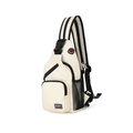 Detailansicht der cremeweißen Nylon-Brusttasche mit Netzseitentasche und Kopfhöreranschluss - Weiß