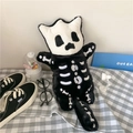 Bolso bandolera de peluche con diseño de calavera negra y patrones de huesos blancos - Negro