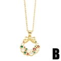 Collana ghirlanda di Natale dorata con zirconi rossi e verdi su sfondo bianco - Stile B-Ghirlanda Colorata