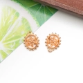 Gouden sneeuwvlok hanger van legering voor DIY sieraden en kerstversieringen - 1 Stuk KC Goud Sneeuwvlok Bedeltje - 12x15mm