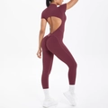 Combinaison de fitness rouge foncé à manches courtes avec dos ouvert en forme de cœur - Bordeaux