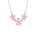 Elegante collar de plata S925 con tres flores de durazno de circonita rosa en fondo blanco - Plata 925 / Color Oro Blanco (FDXZ-179)