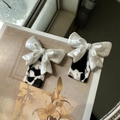 French retro rectangular earrings with cow print resin and large white pearl bow - Ear Clip-White (Cow Print Bow)