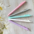 Five-piece macaron color retractable gel pen set with inspirational quotes on desk - 5Pcs Dream Big Series