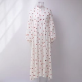 Detalle de vestido de algodón blanco con estampado de corazones y manga farol - S / Blanco