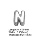 Vista dettagliata delle dimensioni del ciondolo lettera N argento stile palloncino - Lettera N
