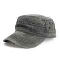 Dettaglio del berretto militare grigio scuro in denim lavato con occhielli metallici - Nero