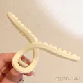 Grande pince à cheveux crème de 11 cm avec un design torsadé croisé minimaliste - 20# Blanc Crème Croix