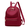 Zaino bordeaux in tessuto Oxford con trapuntatura a rombi e finiture in metallo oro - Borgogna