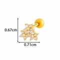 Gouden bloem kraakbeen piercing met zirkoon en schroefsluiting, maat 0,67 cm x 0,71 cm - Triple Bloem Stijl (2604-4#) / Goud