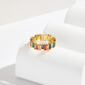Anello con gemme colorate in rame placcato oro 18K con cristalli rettangolari multicolore - US 6 / Oro