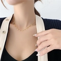 Collana minimalista in titanio placcato oro 18K con piccoli ciondoli a goccia d'acqua - Collana a Goccia - Oro (P017)