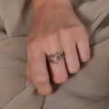 Anillo de corazón plateado vintage con diseño de espinas sobre seda - Abierto Ajustable / Corazón de Alambre de Plata Antigua (02 Plata Antigua Cobre S549) / Plata antigua