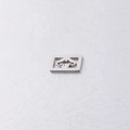 Vue détaillée d'un pendentif en acier inoxydable à motif lèvres pour bijoux DIY - Lèvres Couleur Acier