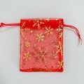 Sacchetto regalo di Natale in organza rossa con fiocchi di neve dorati e cordoncino - 7*9cm / Fiocco di Neve Rosso