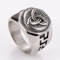 Vintage stainless steel ring for men featuring an engraved Celtic knot on a brushed surface - Size 11 / Silver