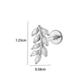 Detailansicht silberner Titan-Labret-Ohrring mit Blattmotiv und Maßen von 1,23 cm x 0,58 cm - Blatt-Stil / 1# Silber