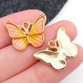 Schmetterling-Anhänger aus Metall mit orangefarbenem Emaille für DIY-Schmuck - Orange-Gelber Zweifarbiger Schmetterling (15x20 mm)