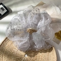 Schicker grauer Haargummi aus transparentem Mesh mit Punkten für elegante Frisuren - Grau