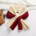 Detail of the knit texture and interlocking design in cream and burgundy colors - Wine Red (Cross Slit Style)