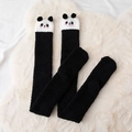Chaussettes hautes en polaire corail noire avec motif de panda blanc tout doux - Panda Noir et Blanc