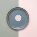Set of 100 round white gift tags with gold Special and Thank You text on blue ceramic plate - Round (Special)