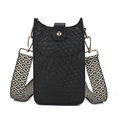 Detail der schwarzen Handytasche mit Webmuster und geometrischem breitem Schultergurt - Schwarz