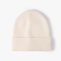 Gorro clásico de punto acanalado blanco roto con dobladillo para el calor invernal - crema