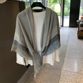 Écharpe en coton et lin avec carreaux et franges en gris bleu et beige - 130*130cm / Bleu Gris Beige Plaid (MZF-011)