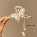 Pince à cheveux papillon dorée avec ailes blanches, glands en perles, longueur 11,5 cm - 82# Papillon Doré