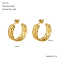 18K vergoldete C-förmige Edelstahl-Ohrringe mit Blumenmuster und Größenangaben im Detail - Hohles Blumendesign (ZE130G) / Gold