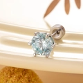 Orecchino a perno in acciaio al titanio argento con zircone azzurro e chiusura a vite - Blu Mare Chiaro (Stile Disco Tondo)
