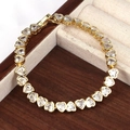 Squisito bracciale a cuore in oro 18k con zirconi scintillanti per donne eleganti - Oro