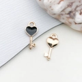 DIY black enamel heart-shaped key pendant in golden finish with sea shell decor - Heart Shape Key (11042) / 1 Piece/Pack (7x16mm) / Black