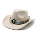 Détail d'un chapeau de cowboy en feutre avec bandeau ethnique en turquoise et perles - M (56-58cm) / Poche zippée