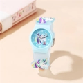 Orologio al quarzo per bambini azzurro con motivo unicorno arcobaleno 3D su cinturino - Celeste