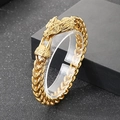 Pulsera dorada de cabeza de dragón con cadena de trigo en soporte para joyas negro - Oro (KB204076-MZOZ)